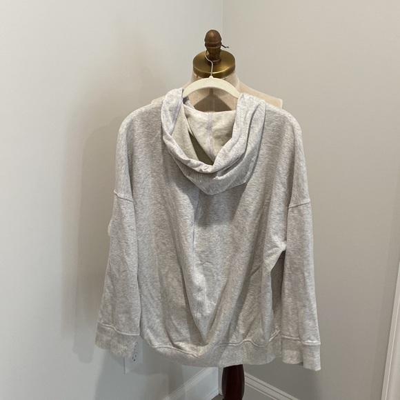 Lululemon drop back full zip hoodie - Picture 3 of 3